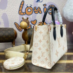 Louis Vuitton OnTheGo PM M24533 Cream
